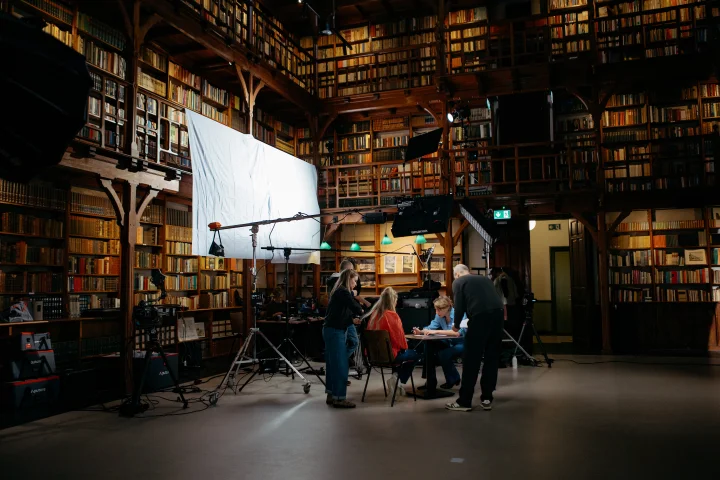 Behind the scenes - Image 6